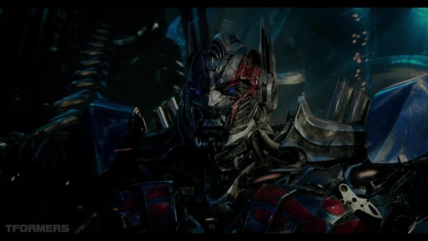 Transformers The Last Knight Theatrical Trailer HD Screenshot Gallery 095 (95 of 788)